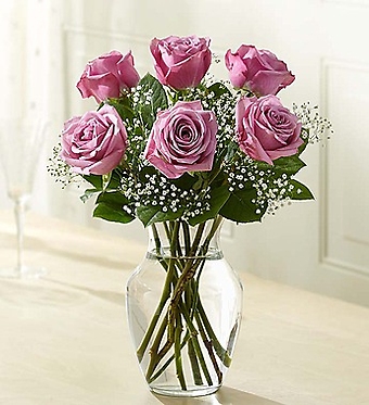 Love's Embrace&trade; Roses &ndash; Purple